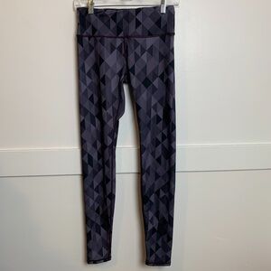 Yogareflex Gray Geometric Mid Rise Leggings